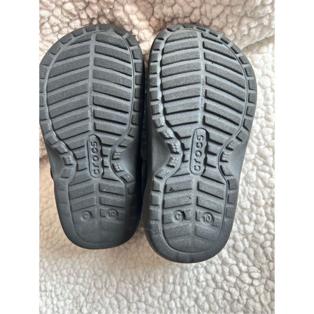 Croc Shoes  - Picture 4 of 6